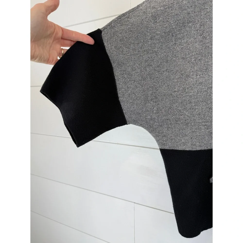 Joseph‎ Ribkoff Colorblock Knit Sweater Women Medium Grey Black Mock Neck